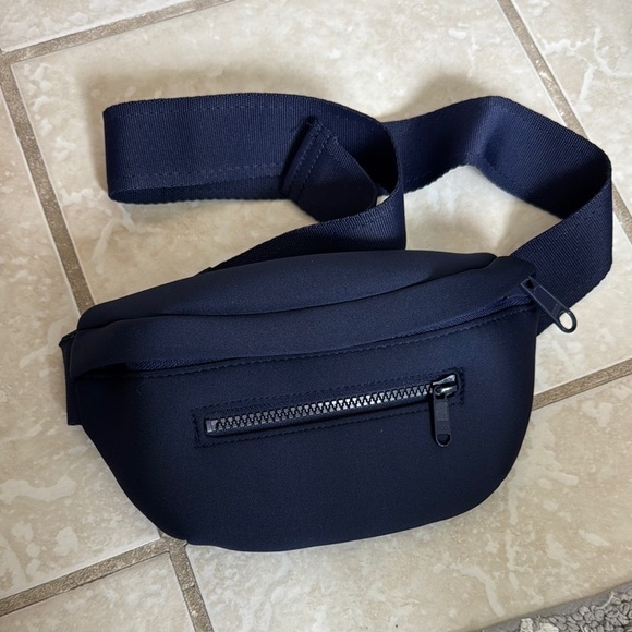 Dagne Dover belt bag - Picture 2 of 3